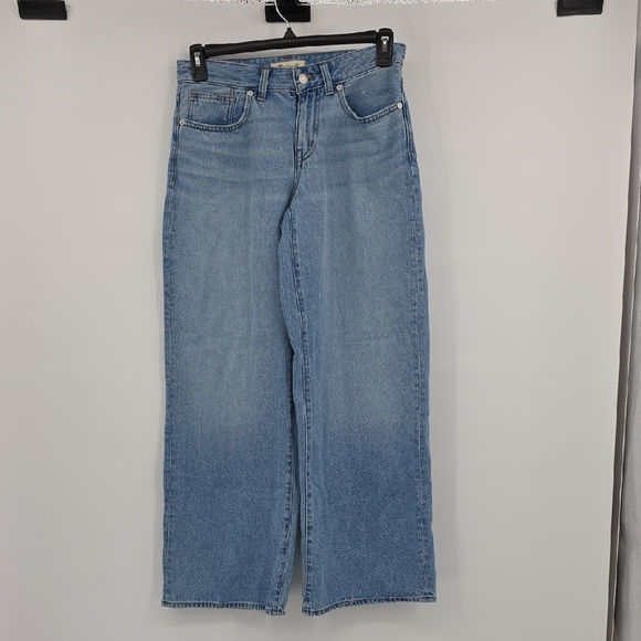 Madewell Blue Curvy Low Rise Superwide Leg Jean Women's Size 27